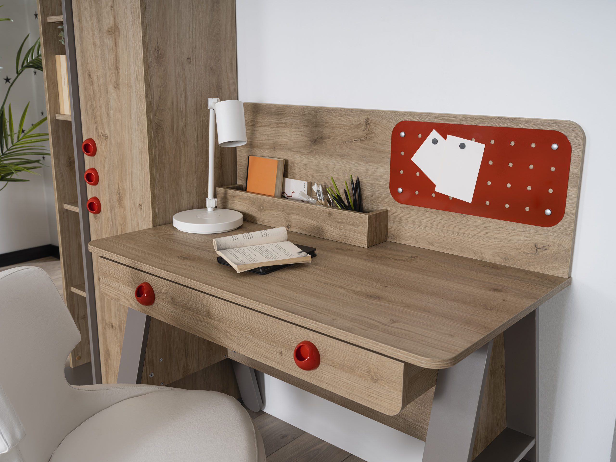 montessori14121 Montessori hut study table