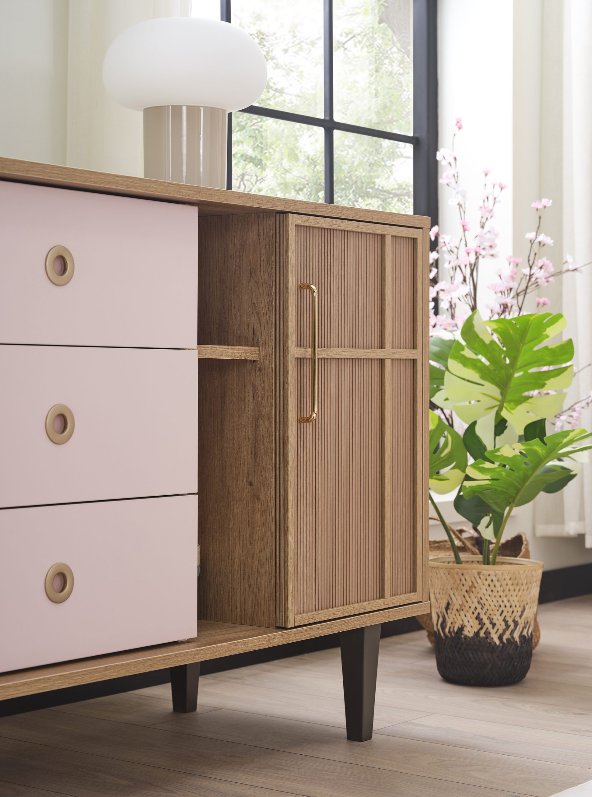 alice49547 alice dresser