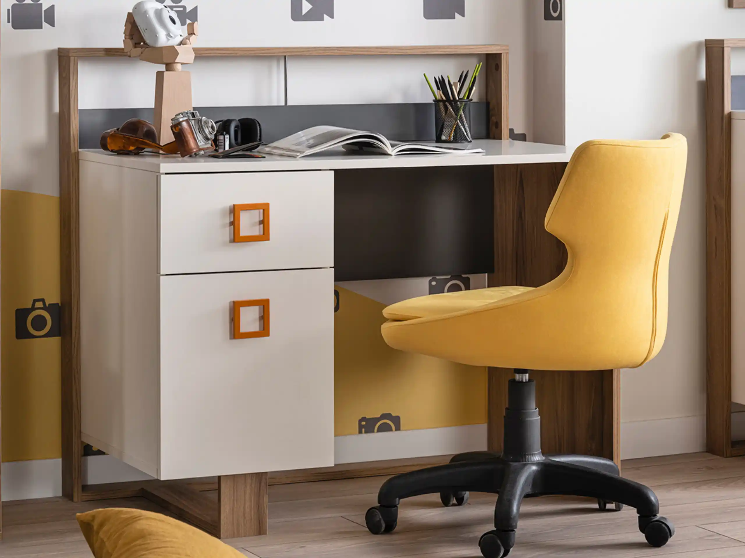 comfort-yellow-chair comfort yellow chair