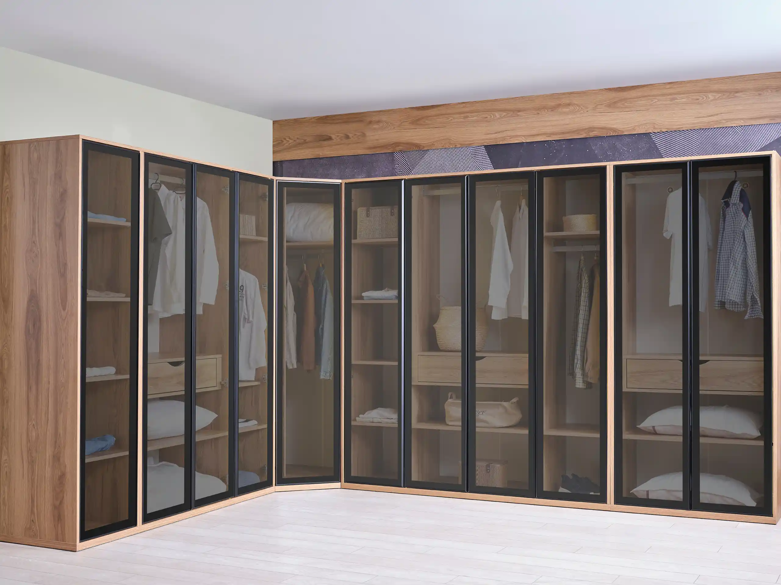 trio-transparent-wardrobe-door Trio transparent wardrobe door