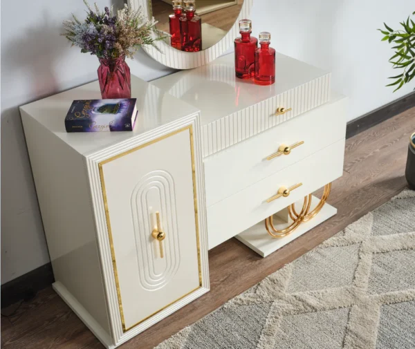 marseilles dresser with mirror