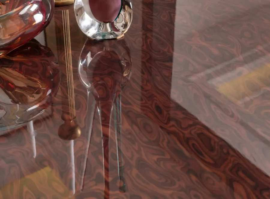 decorative-glass-vases-on-wooden-table Senato dining set