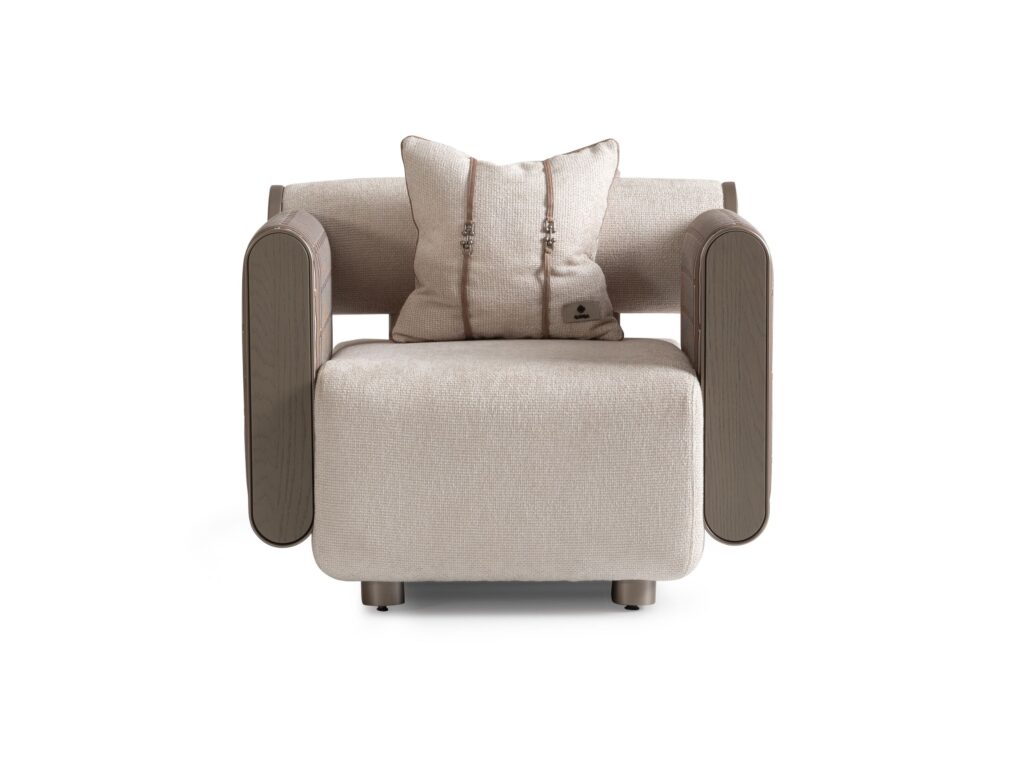 Ricamo armchair