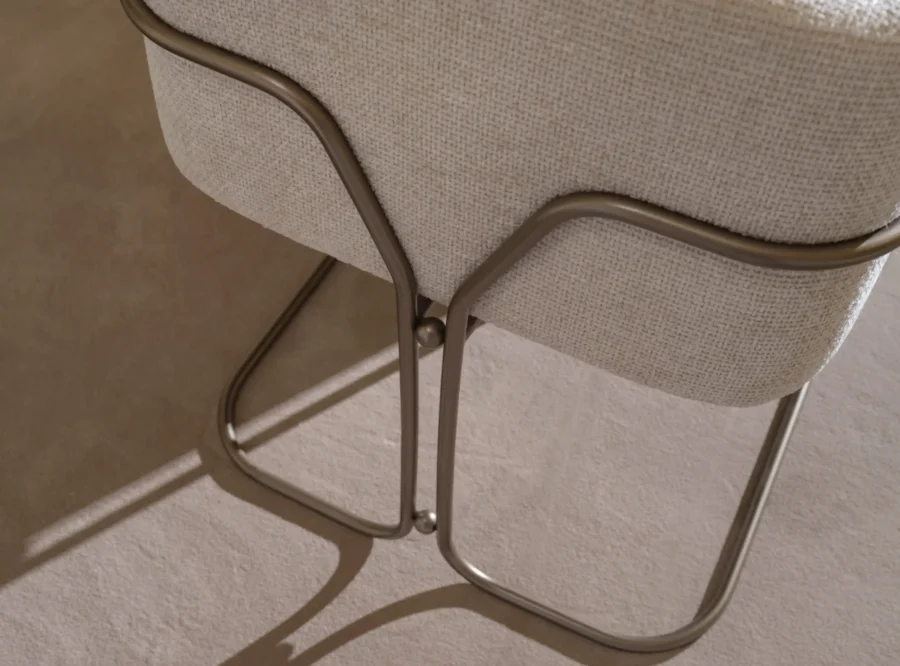 modern-chair-design Ricamo dining set