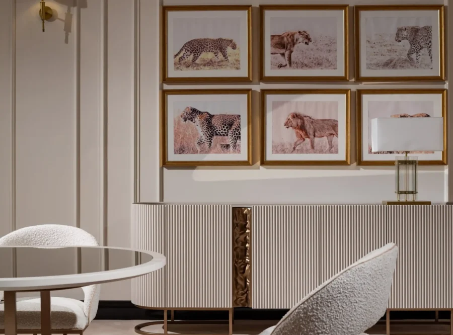 modern-interior-animal-art-gallery Lyon dining room