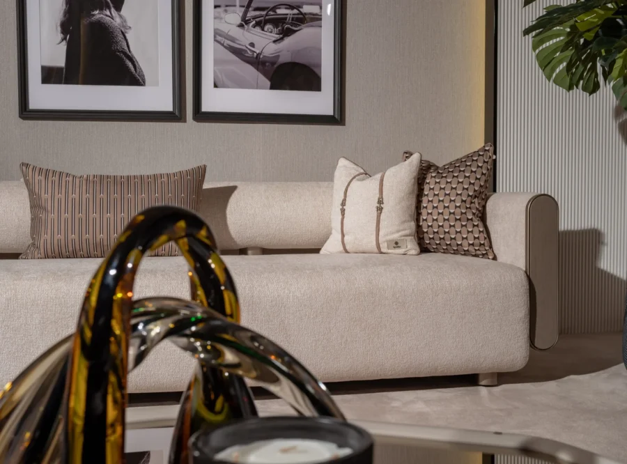 modern-living-room-interior-accents Ricamo living room set