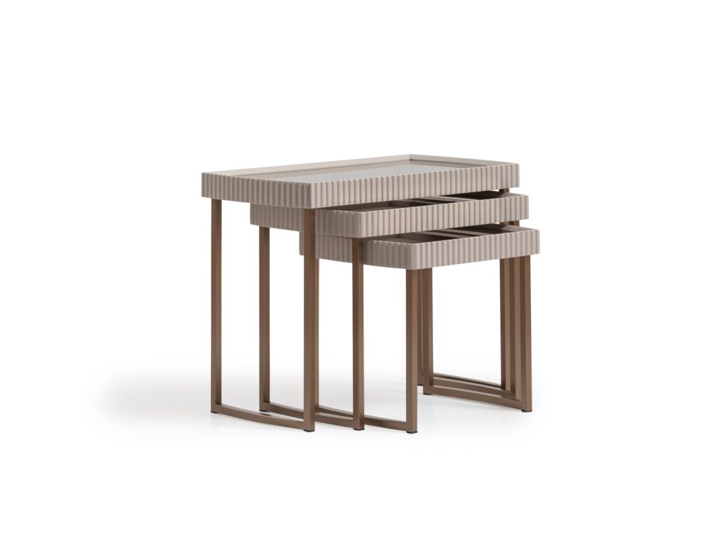 Lyon nesting tables
