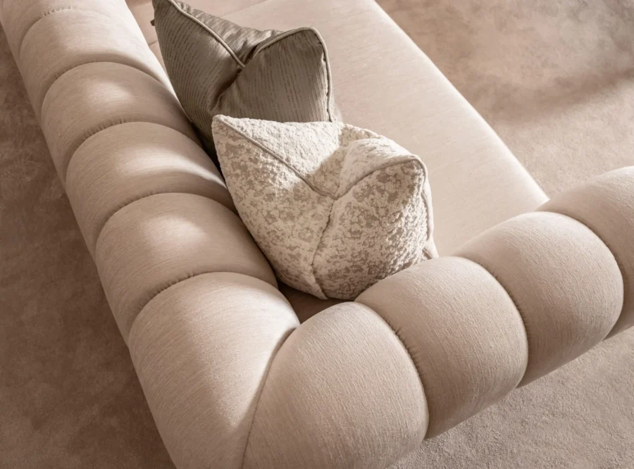 modern-sofa-with-pillows Senato living room set