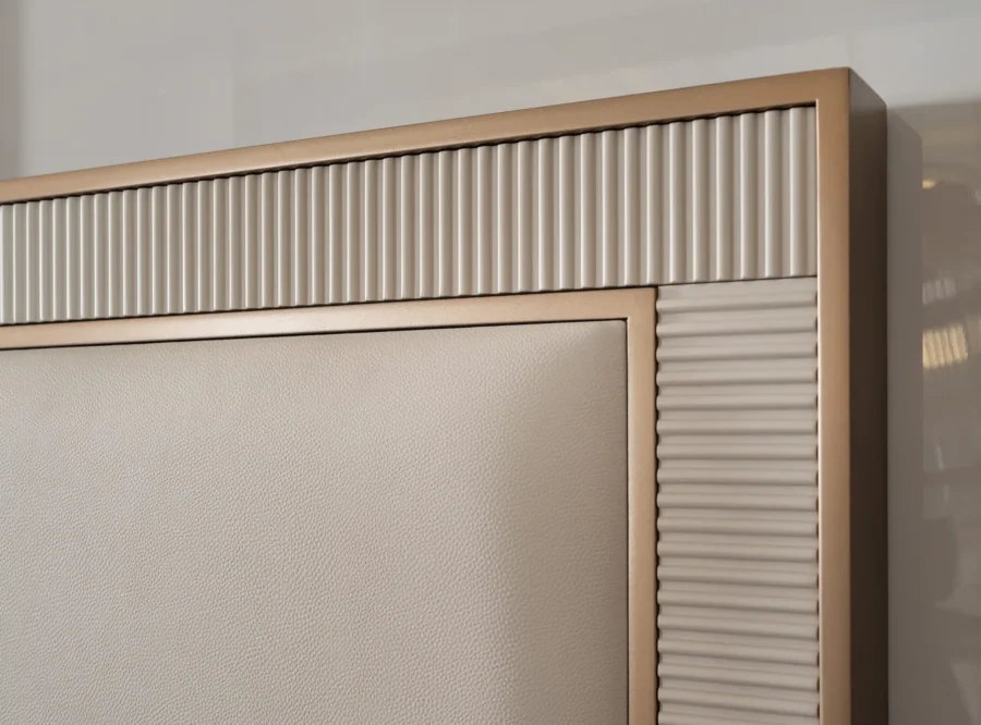 modern-wall-detail Casto bedroom set