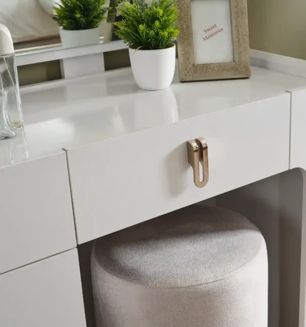 esperanza-bedroom Esperanza bedroom set