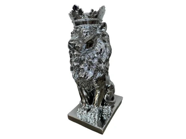 Silver crowned lion