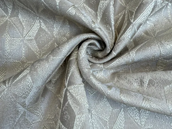 curtain-fabric-612782-5207-HEIC